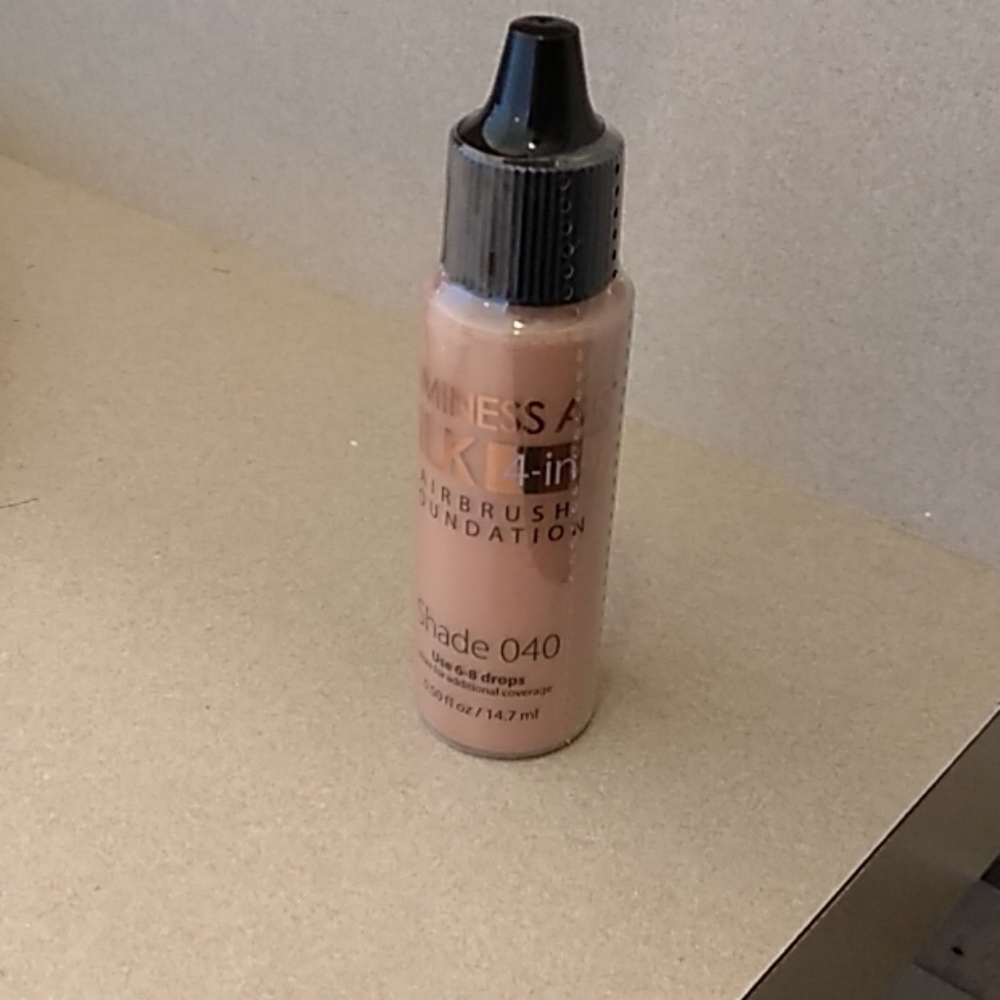 Luminess foundation shade 040